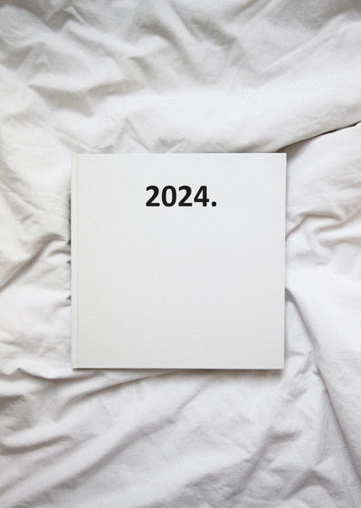 Carte Bonne Année 2024 Sur Fond Blanc : Envoyer une vraie Carte De Voeux  2024 dès 0,99€ - Merci Facteur